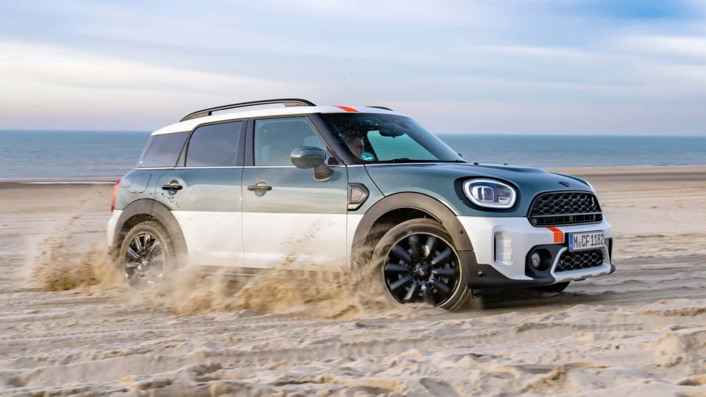 MINI Cooper S Countryman ALL4 Uncharted Edition