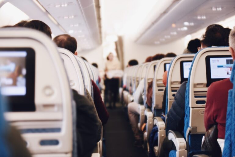 putujući avionom