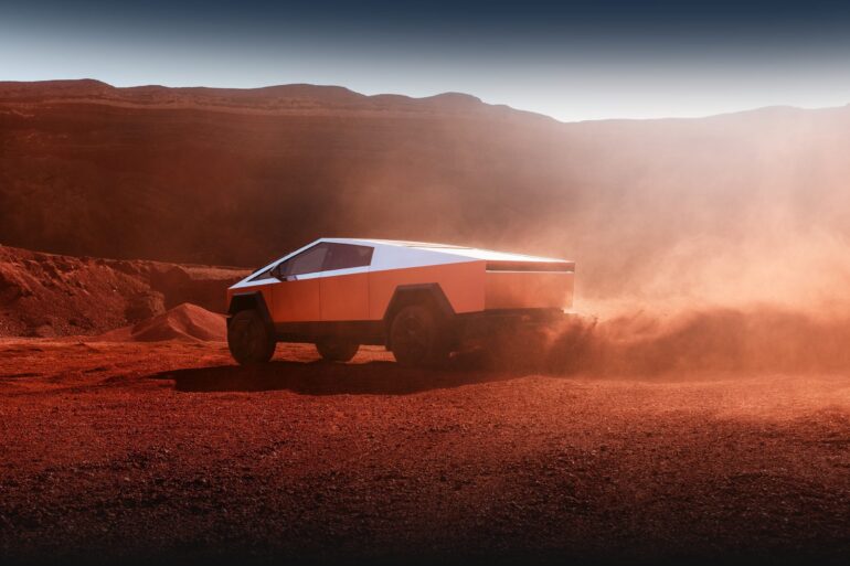 Tesla CyberTruck 2024