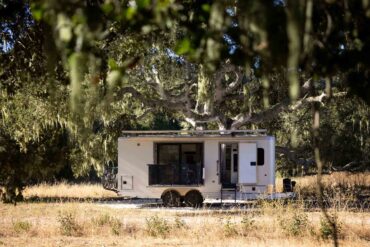 Living Vehicle HD24
