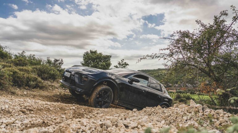 Porsche Macan EV