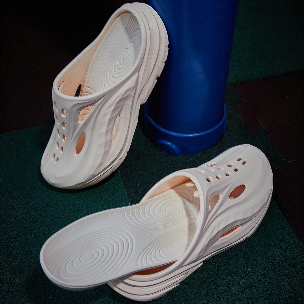 HOKA Ora Recovery Mule