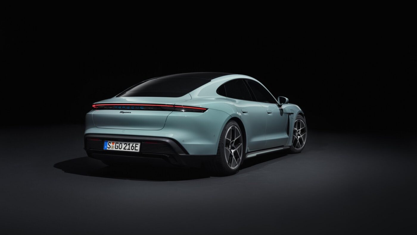 Porsche Taycan 2025