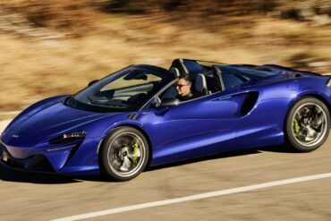 McLaren Artura Spider