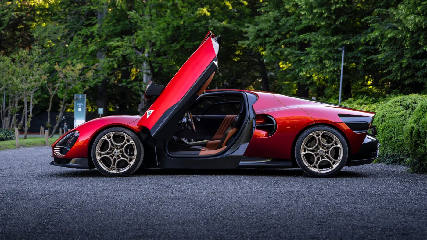 Alfe Romeo 33 Stradale