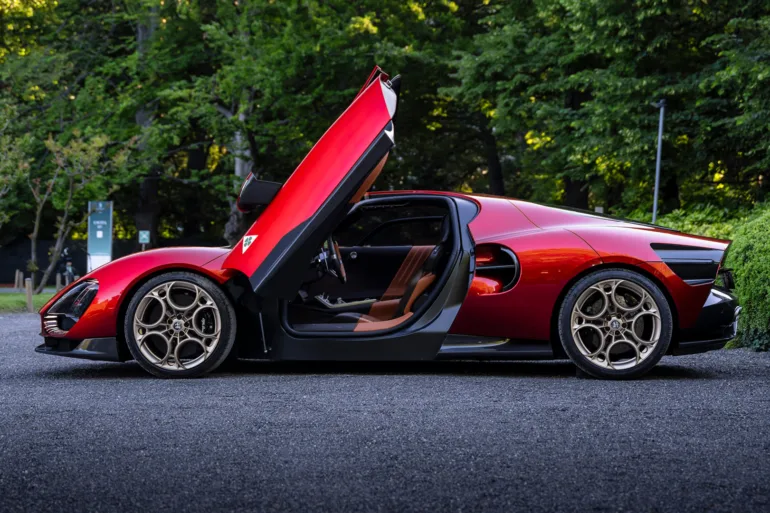 Alfe Romeo 33 Stradale