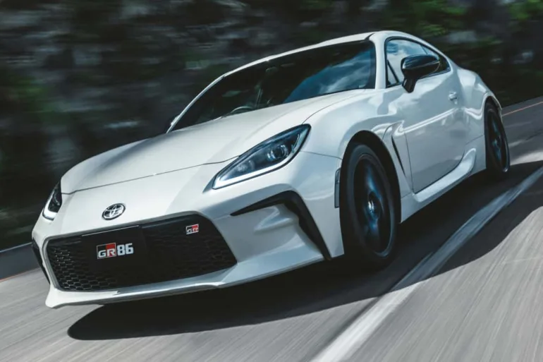 Toyota GR86 2025