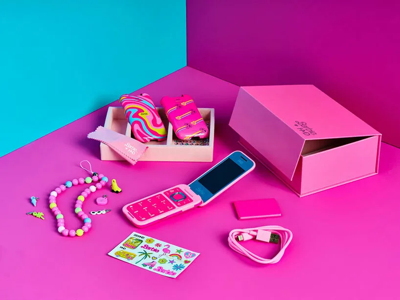 Barbie HMD phone