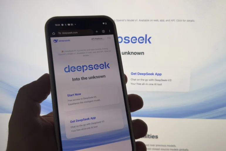 DeepSeek R1