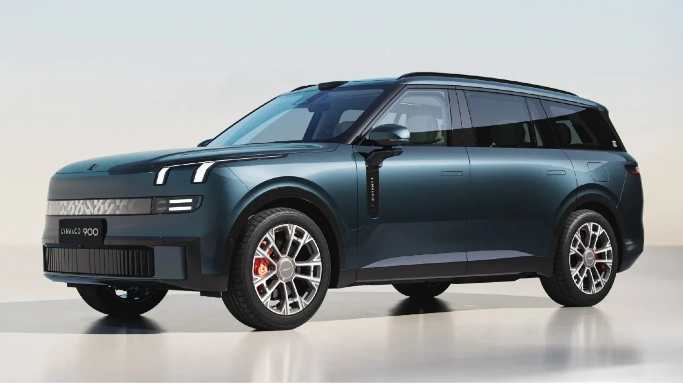 Lynk & Co 900