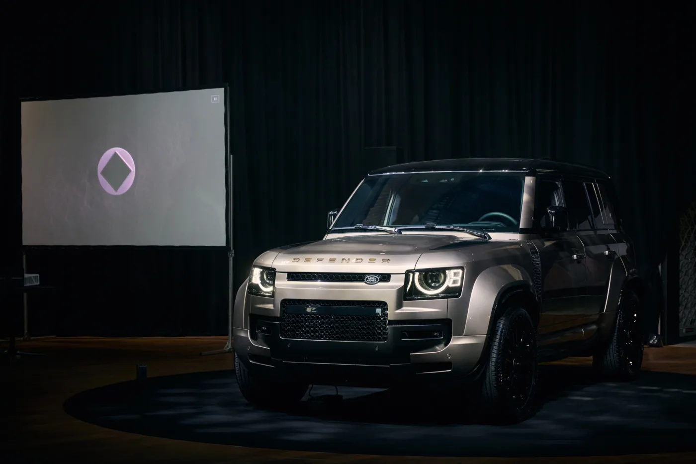 Defender Octa
