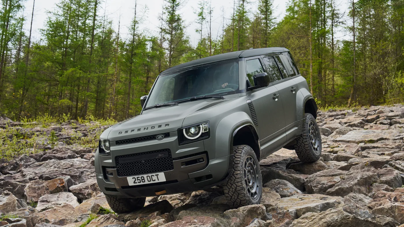 Land Rover Defender Octa