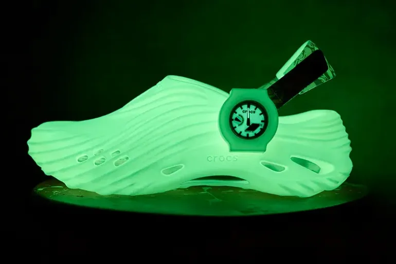 Crocs x G-SHOCK