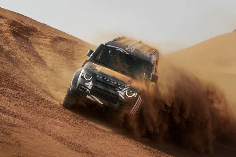 Land Rover Defender D7X-R