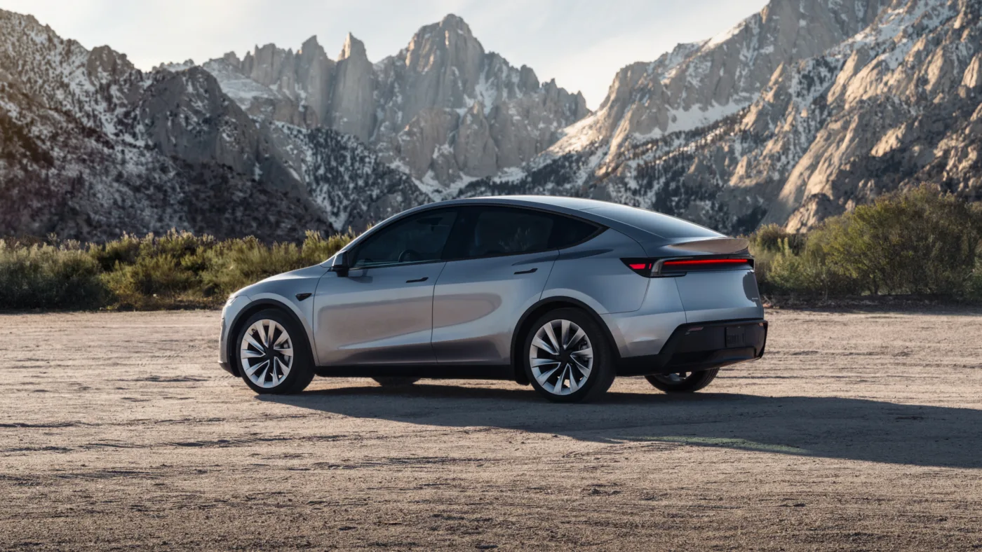 podaljšani Tesla Model Y