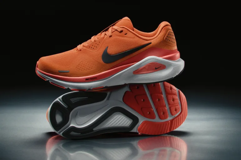 Nike Structure 26