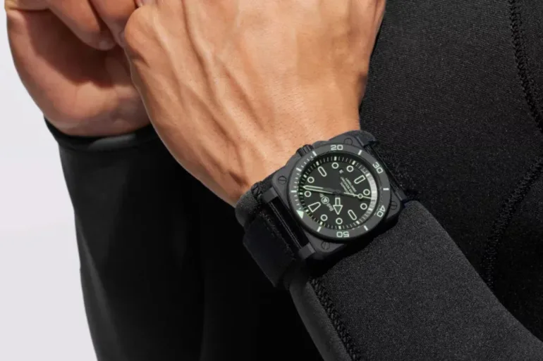 Bell & Ross BR-03 Diver Lum Outline