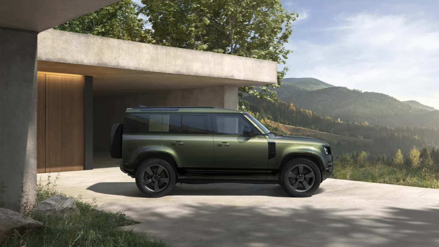 Novi Land Rover Defender 2025
