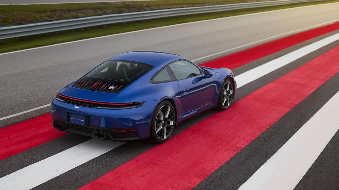Porsche 911 Club Coupe 2025