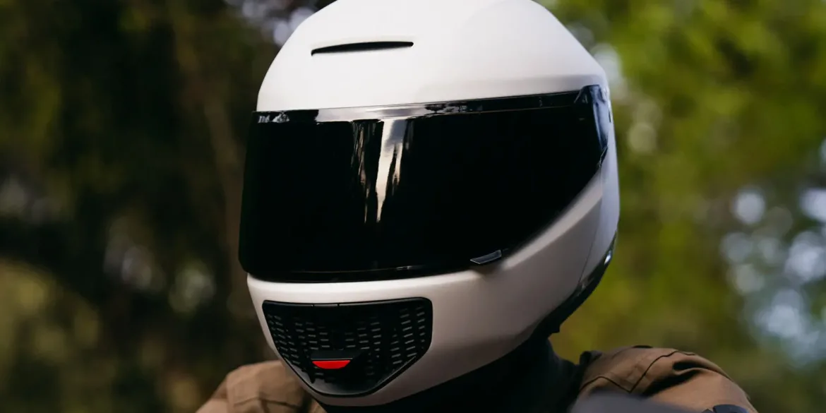 Zyon Smart Motorcycle Helmet