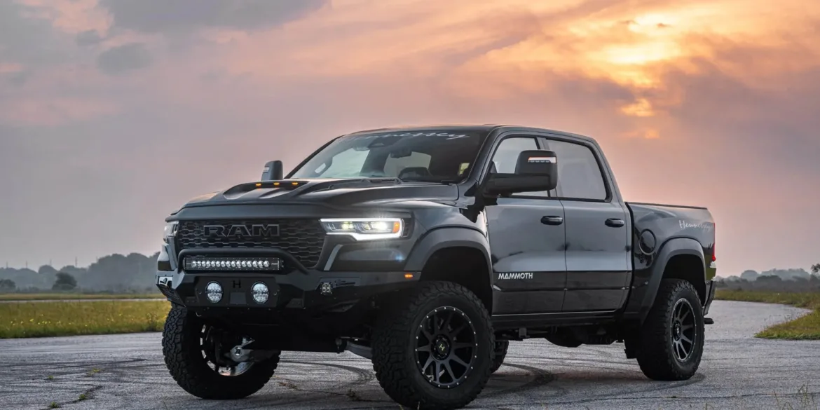 Hennessey Mammoth 700