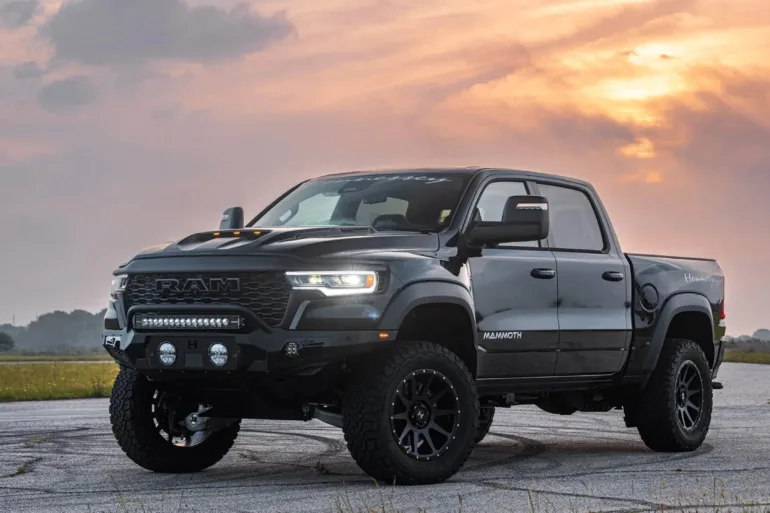 Hennessey Mammoth 700